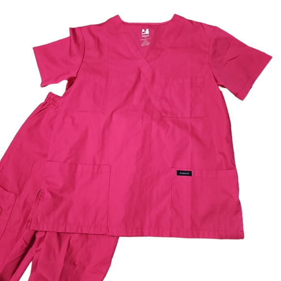 Pink XS Scrub Set - Picture 3 of 13
